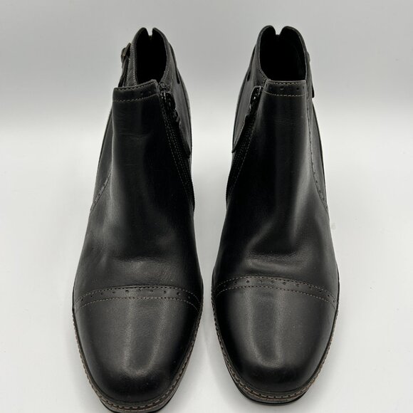 Clarks Artisan Boots 8.5M Black Leather Heeled Low Ankle Booties Cap Toe - Picture 9 of 14